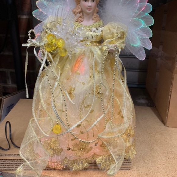 Fiber optic lighted moving Angel 12’ - Picture 7 of 7